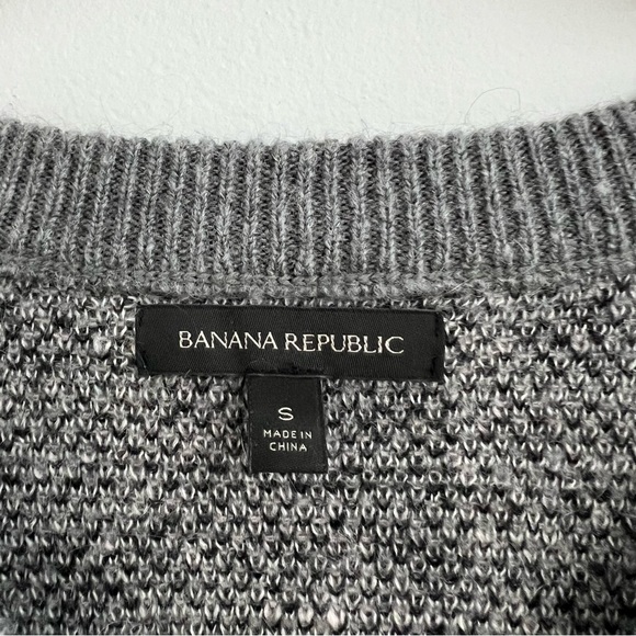 Banana Republic Gray Black Plaid V-Neck Wool Mohair Blend Sweater - Picture 4 of 7